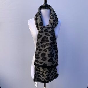 COLLECTION XIIX Leopard Woven Scarf
